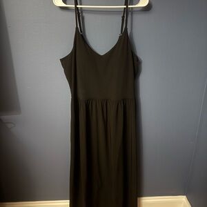 Athleta Elation V-Neck Hybrid Dress - Black - Size Large